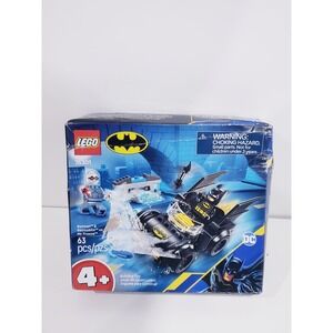 LEGO DC  76301 Batman & Batmobile vs. Mr. Freeze Building Toy